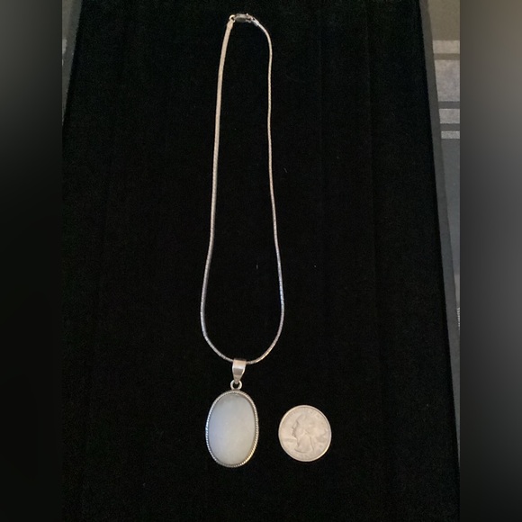 Vintage 925 17” necklace with vintage 925 sterling and Druzy stone pendant - Picture 8 of 10